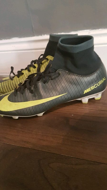 nike r7